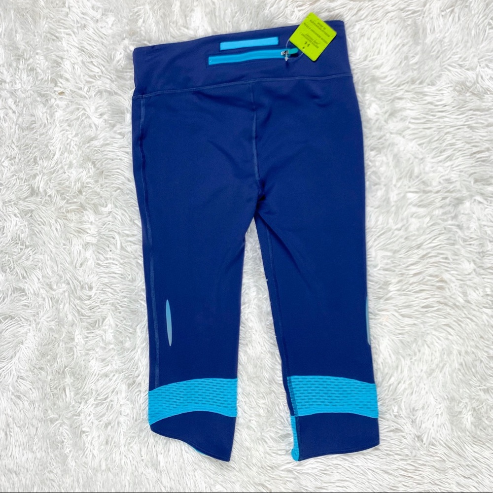 Navy Under Armour Cropped Leggings - Picture 2 of 3